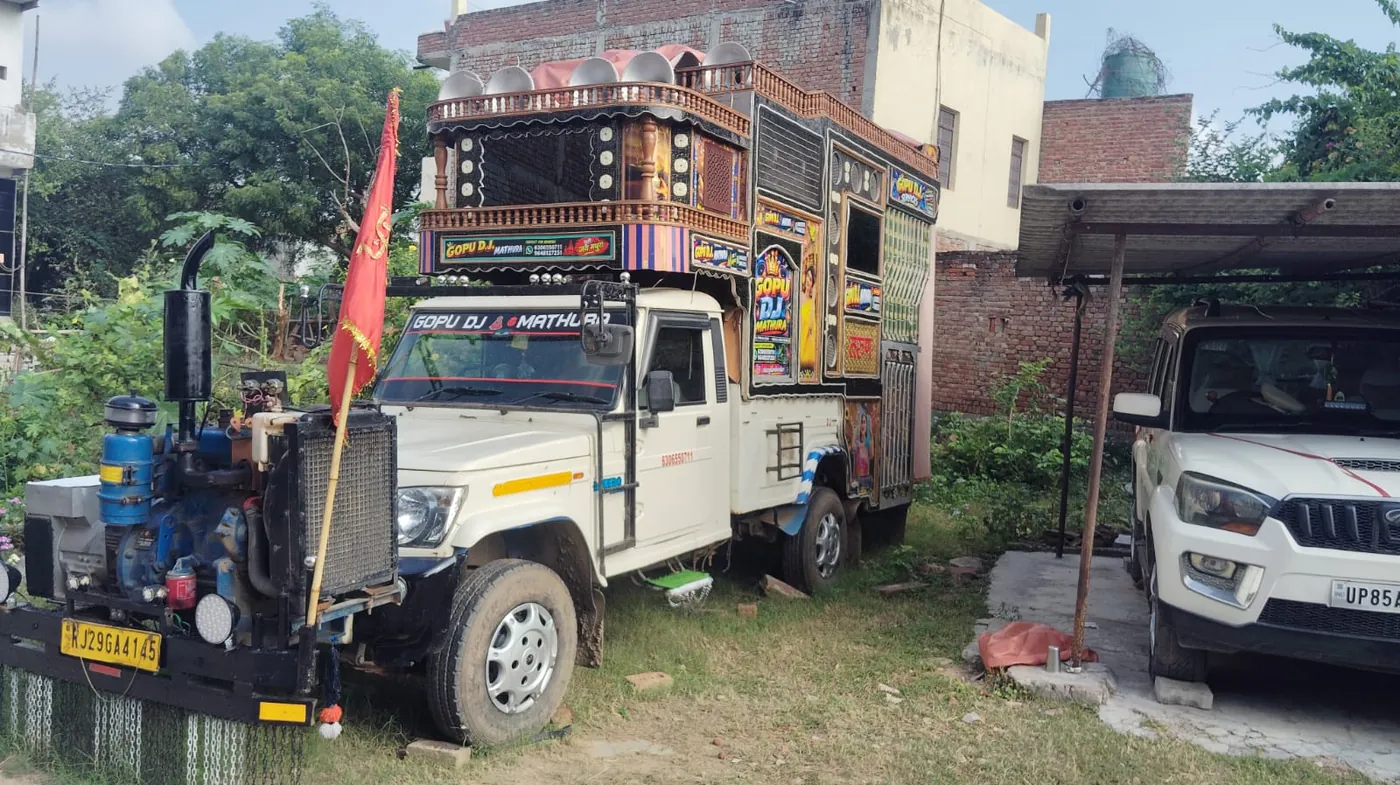 Gopu DJ live setup — Mathura 13